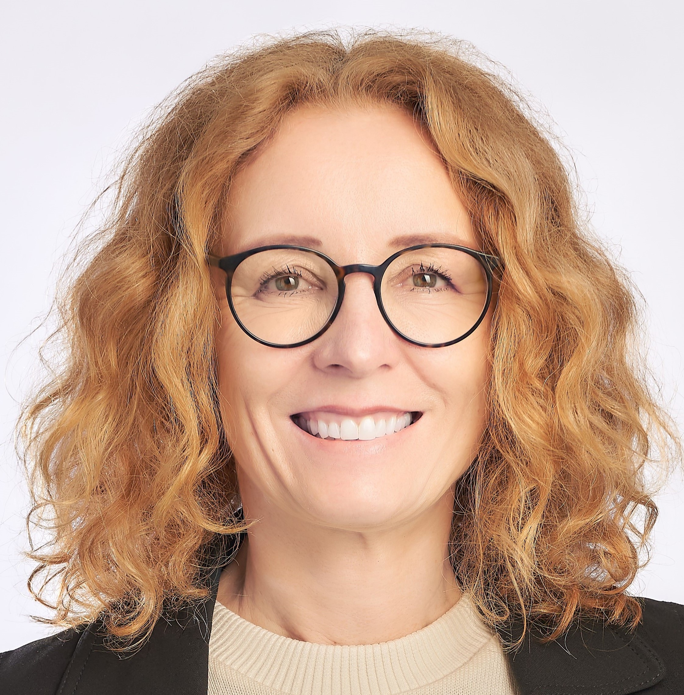 Verena Bernhard